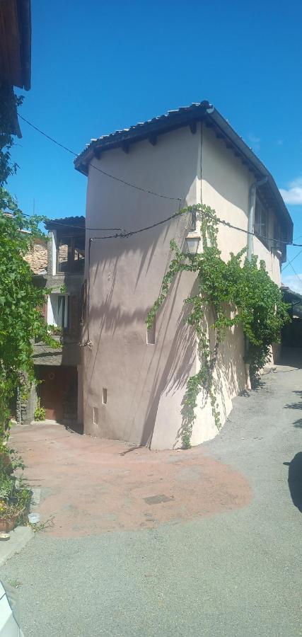 La Maison Sous Le Chateau Tallard Exterior photo